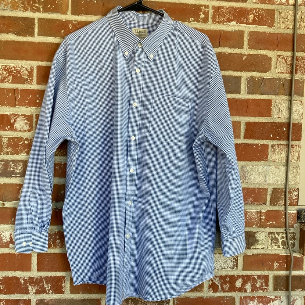 LL Bean Mens XL blue and white seersucker shirt
